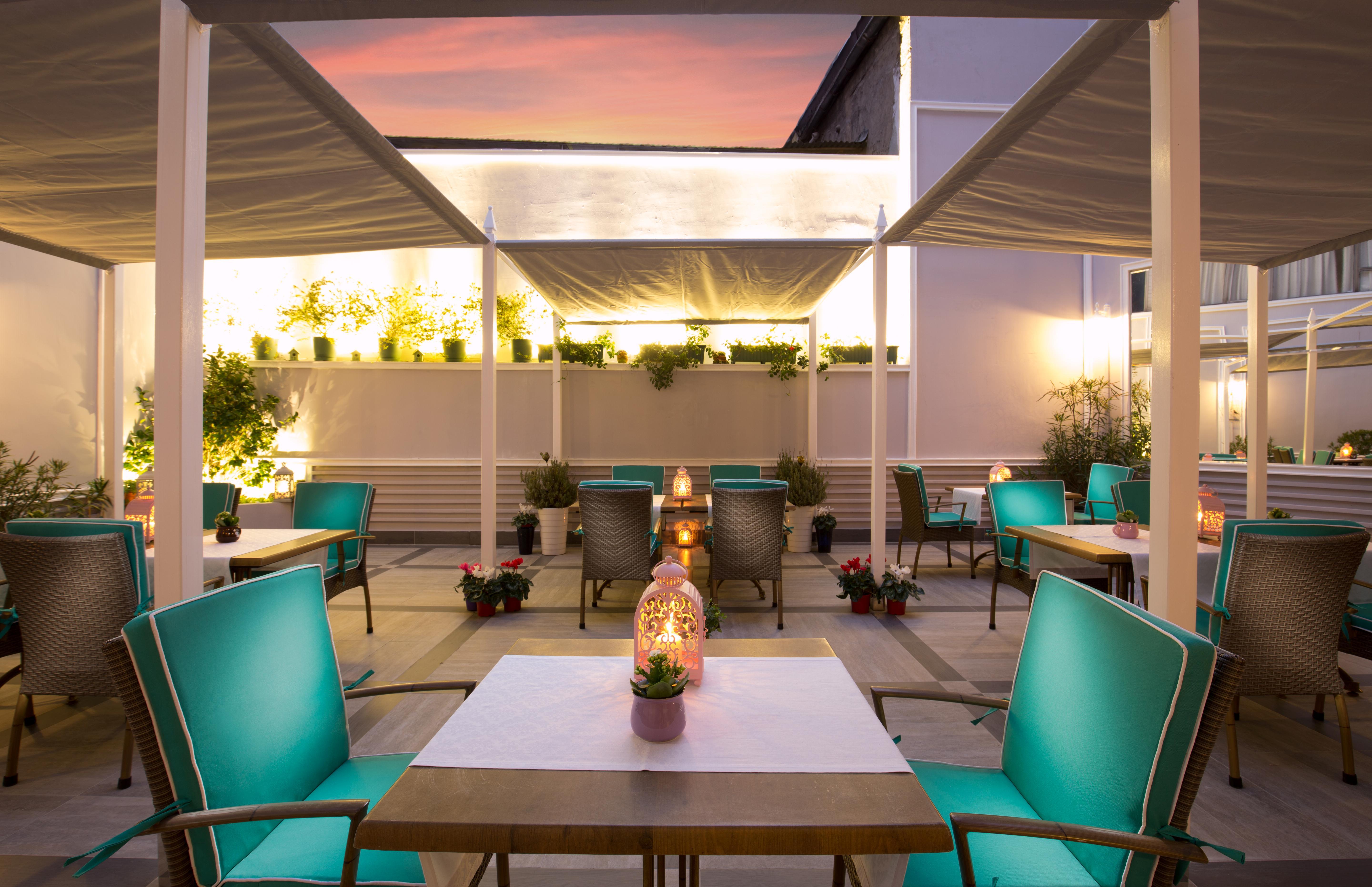 Lalahan Hotel — Photos 1